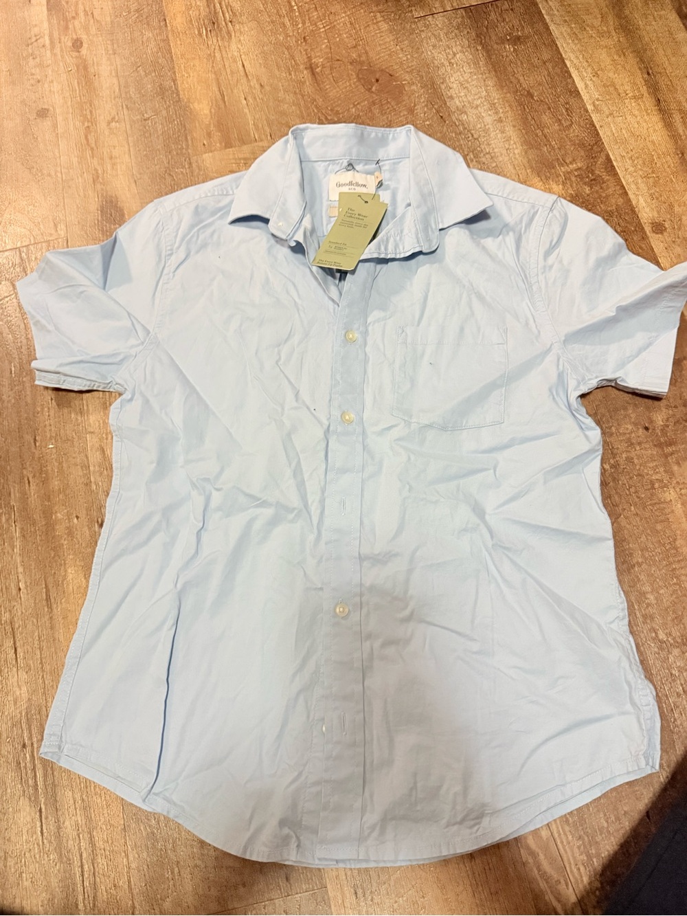 Goodfellow & Co Light Blue Short Sleeve Button-Down Shirt